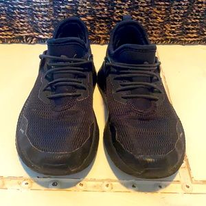 PUMA Tennis Shoes size 11C